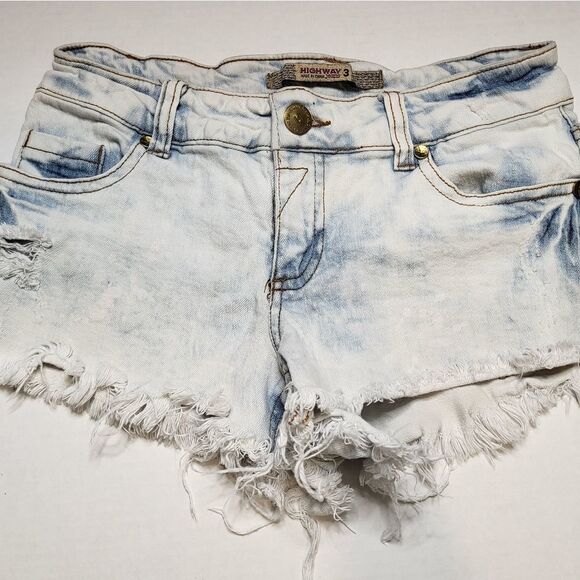 Highway Distressed Denim Jean Shorts Cut Off Light Blue Women’s Size 3 - Picture 1 of 12